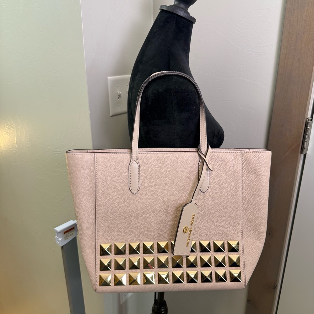 NWT Michael Kors‎ Sinclair East West Large Studded Tote Bag Purse Nude Beige